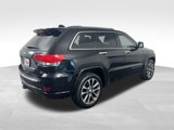 Used 2017 Jeep Grand Cherokee Overland w/ Jeep Active Safety Group image 6