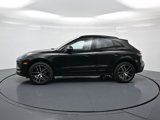 Certified 2025 Porsche Macan image 2