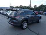 Certified 2022 Jeep Grand Cherokee Limited image 3