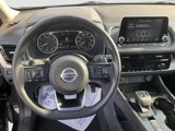 Used 2021 Nissan Rogue SV image 3