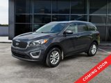Used 2017 Kia Sorento LX w/ LX Convenience Package image 2