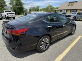 Used 2024 Nissan Altima 2.5 SV image 3
