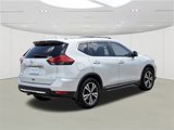 Used 2017 Nissan Rogue SL image 4