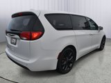 Used 2020 Chrysler Pacifica Touring w/ S Appearance Package image 4