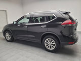 Used 2020 Nissan Rogue SV image 3
