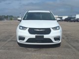 Used 2023 Chrysler Pacifica Touring-L image 2
