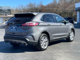 Used 2022 Ford Edge Titanium image 2