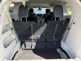 Used 2022 Chrysler Pacifica Touring-L image 6