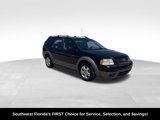 Used 2005 Ford Freestyle SEL image 2