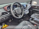 Used 2020 Chrysler Pacifica Limited image 5