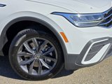 Used 2022 Volkswagen Tiguan SE w/ Panoramic Sunroof Package image 3