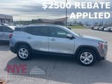 Used 2024 GMC Terrain SLE w/ Driver Convenience Package image 3