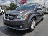 Used 2019 Dodge Grand Caravan SXT image 2