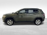 Used 2020 Jeep Compass Latitude image 2