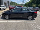Used 2017 Ford Focus SE w/ Cold Weather Package image 3