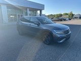 Used 2022 Volkswagen Tiguan SE w/ Panoramic Sunroof Package image 4