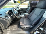 Used 2018 Nissan Pathfinder SV image 6