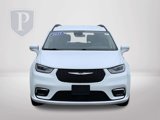 Used 2022 Chrysler Pacifica Touring-L image 3