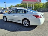 Used 2015 Nissan Altima 2.5 SL w/ Technology Package image 4