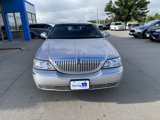 Used 2011 Lincoln Town Car Signature Limited w/ Continental Edition Pkg image 2