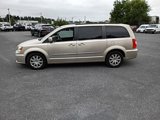 Used 2013 Chrysler Town & Country Touring image 4