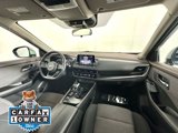Used 2023 Nissan Rogue SV image 2