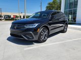 Certified 2023 Volkswagen Tiguan SE image 3