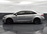 Used 2024 Toyota Corolla SE image 3