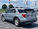 Used 2022 Ford Explorer XLT w/ Equipment Group 202A image 5