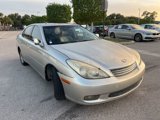 Used 2002 Lexus ES 330 image 2