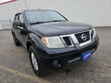 Used 2016 Nissan Frontier SV image 2