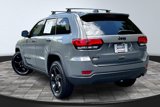 Used 2019 Jeep Grand Cherokee Laredo image 2