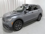 Certified 2023 Volkswagen Tiguan SE w/ Panoramic Sunroof Package image 3