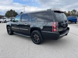 Used 2011 GMC Yukon XL Denali image 3