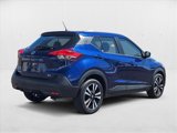 Used 2019 Nissan Kicks SV image 4