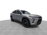 Used 2024 Chevrolet Trax ACTIV w/ Driver Confidence Package image 2
