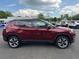 Certified 2021 Jeep Compass Limited w/ Sun and Sound Group image 5