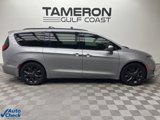 Used 2018 Chrysler Pacifica Touring-L w/ Premium Audio Group image 4