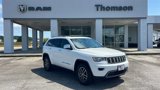 Used 2017 Jeep Grand Cherokee Limited image 2