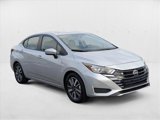 Used 2023 Nissan Versa SV image 3