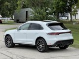 Certified 2025 Porsche Macan image 3