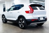 Used 2020 Volvo XC40 T5 Momentum w/ Protection Package Premier image 4