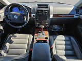 Used 2005 Volkswagen Touareg V6 image 2