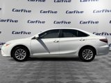 Used 2016 Toyota Camry LE image 2