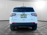 Used 2018 Jeep Compass Latitude image 4