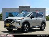 Used 2021 Nissan Rogue Platinum image 2