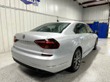 Used 2019 Volkswagen Passat 2.0T SE R-Line image 4