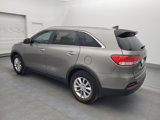 Used 2016 Kia Sorento LX w/ LX Convenience Package image 3