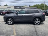 Used 2022 Jeep Cherokee Limited image 4