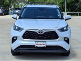 Used 2022 Toyota Highlander XLE image 4